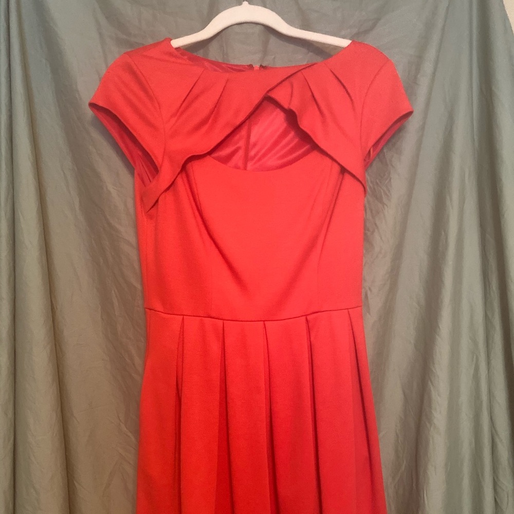 Fire orange dress with keyhole neck AND pockets